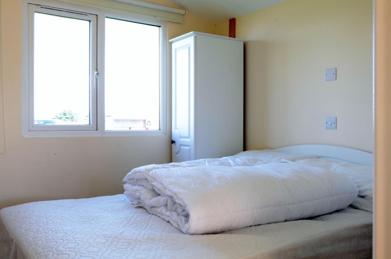 Atlantic Bays Holiday Park Saint Ervan Bagian luar foto