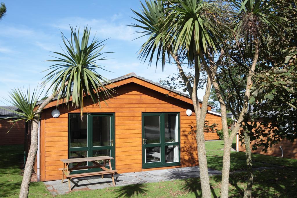 Atlantic Bays Holiday Park Saint Ervan Bagian luar foto