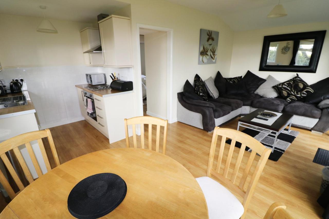 Atlantic Bays Holiday Park Saint Ervan Bagian luar foto