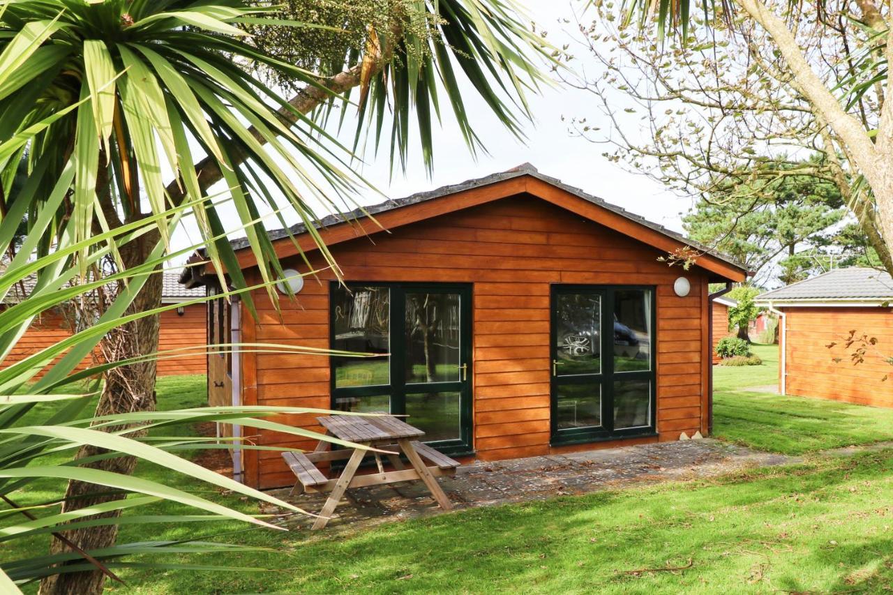 Atlantic Bays Holiday Park Saint Ervan Bagian luar foto